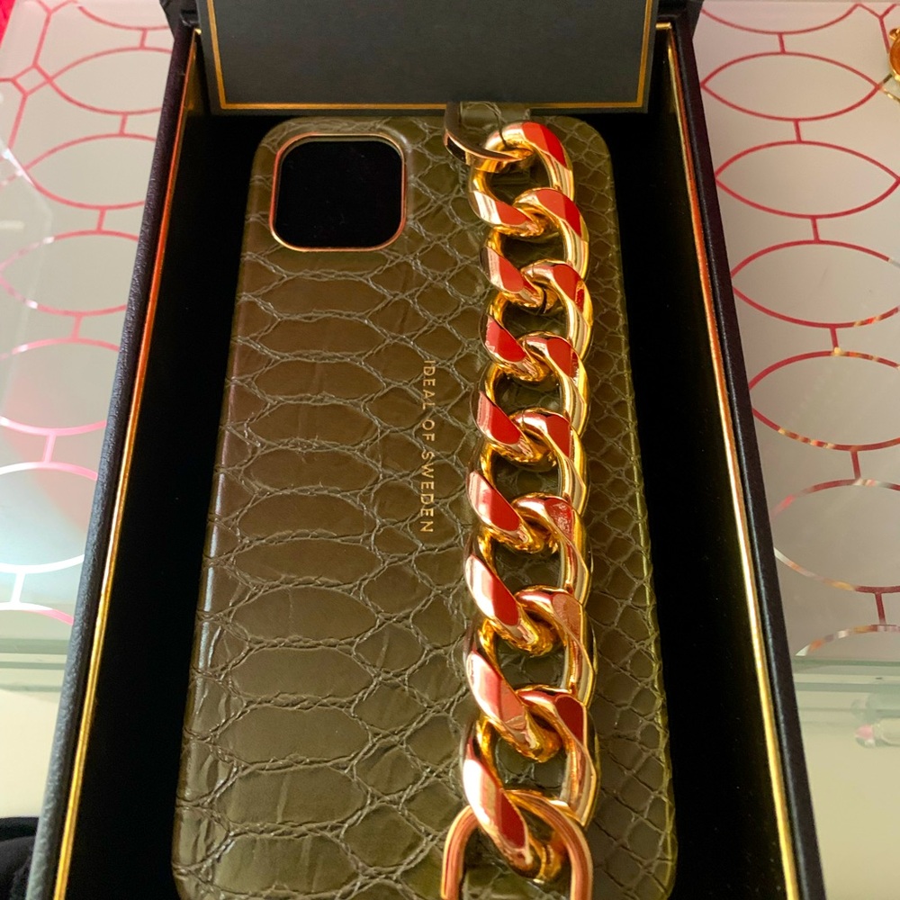 Ideal of Sweden Green Snake iPhone case